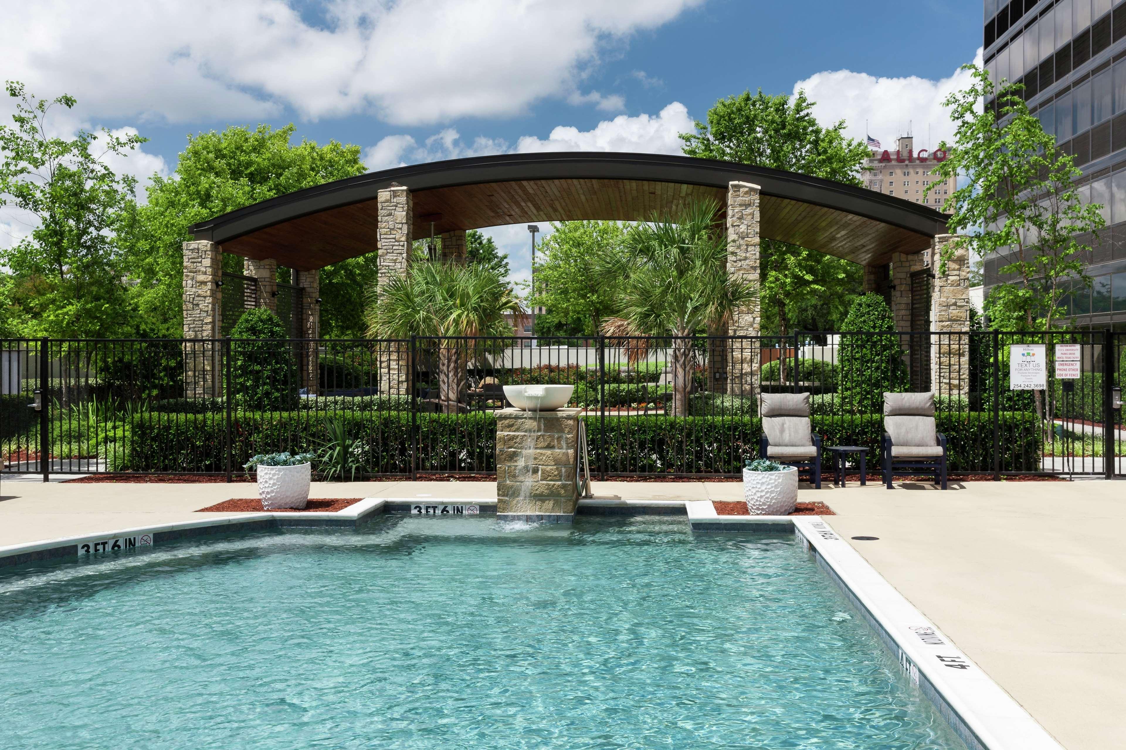 Hotel Hilton Waco Exterior foto